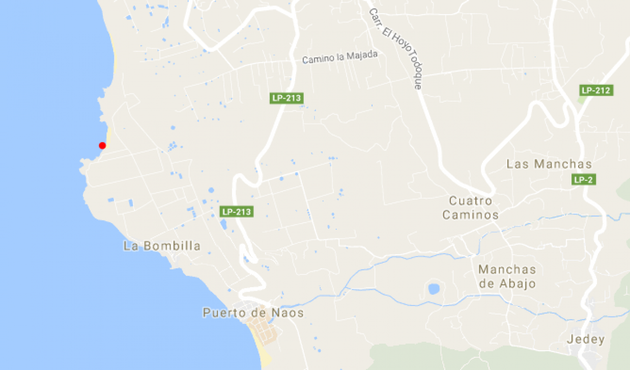 Strand Playa los Guirres bij La Bombilla op La Palma.